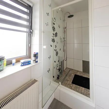 Farge Mit 6 Schlafplaetzen Apartament Brema